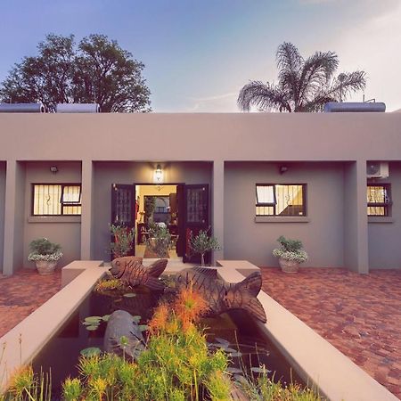 Three Olives Guesthouse سنتوريون المظهر الخارجي الصورة