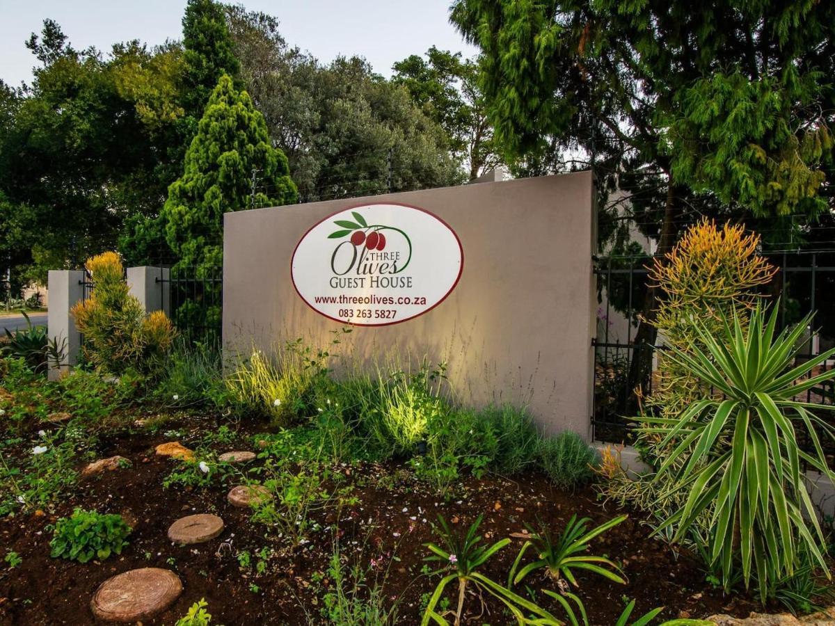 Three Olives Guesthouse سنتوريون المظهر الخارجي الصورة