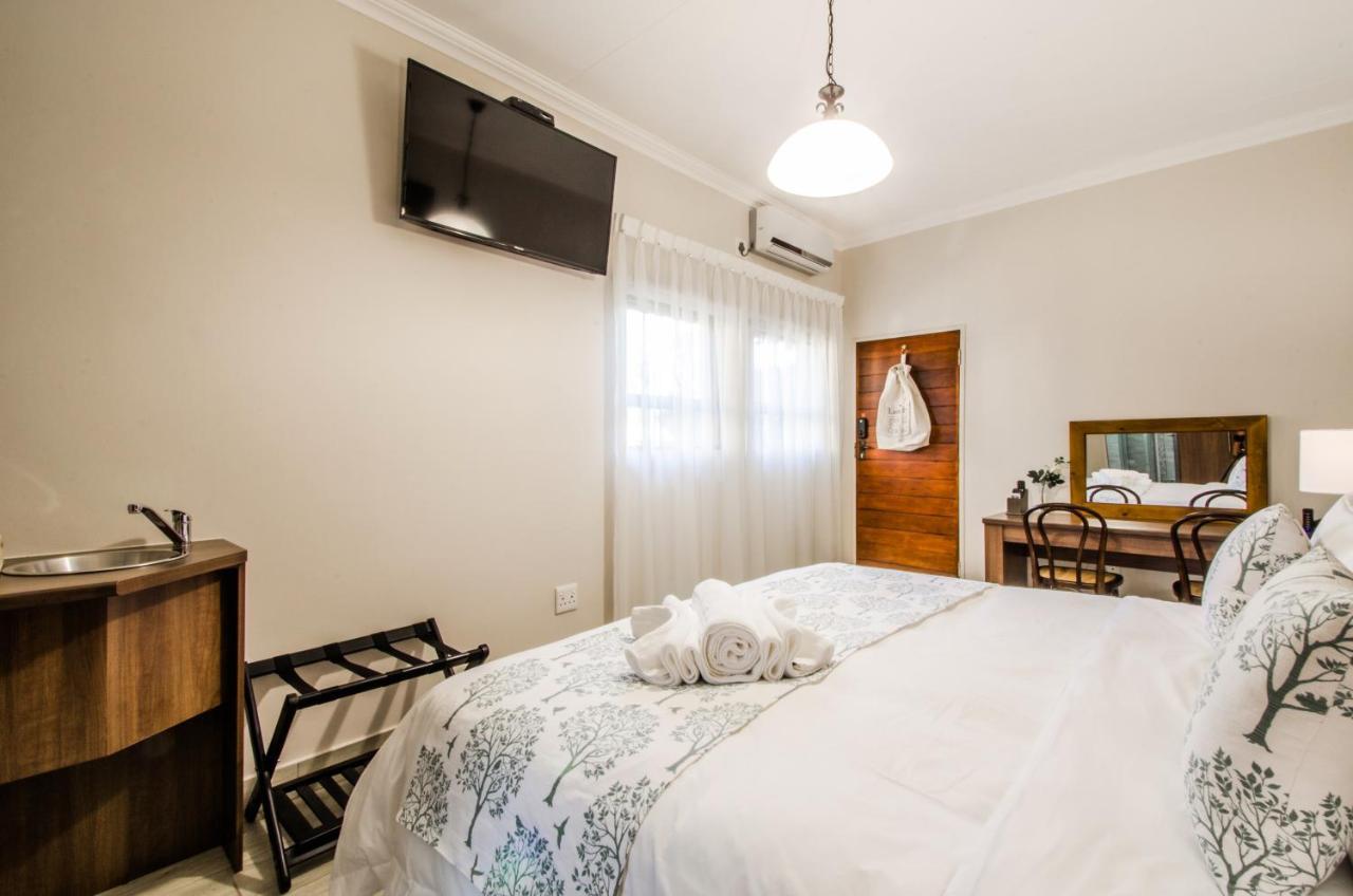 Three Olives Guesthouse سنتوريون المظهر الخارجي الصورة