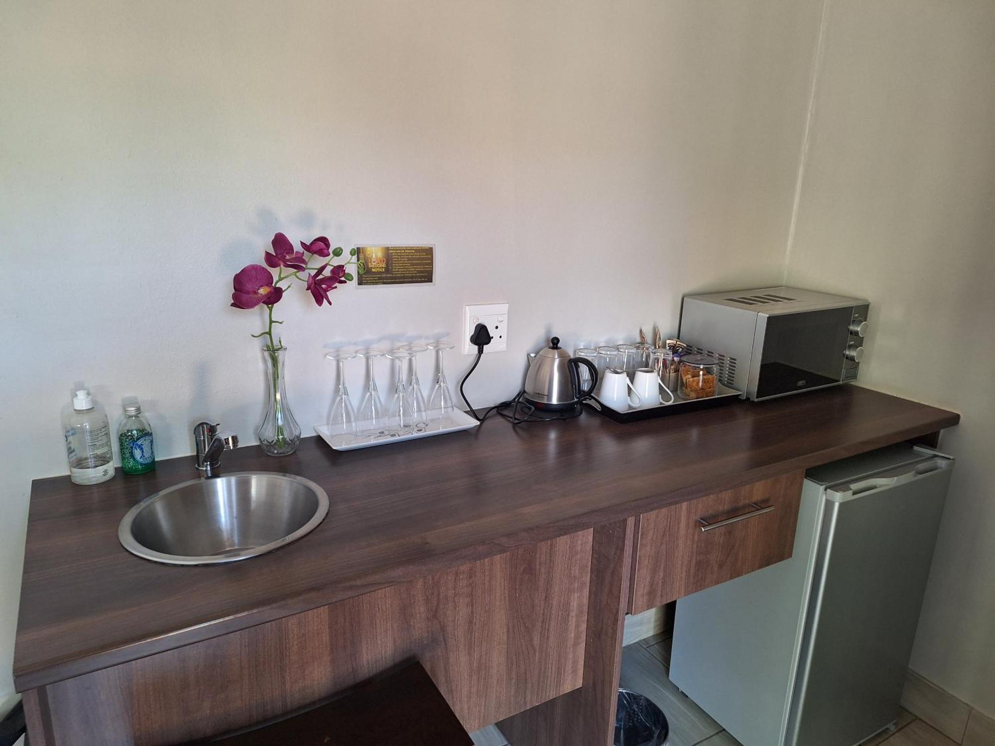 Three Olives Guesthouse سنتوريون المظهر الخارجي الصورة