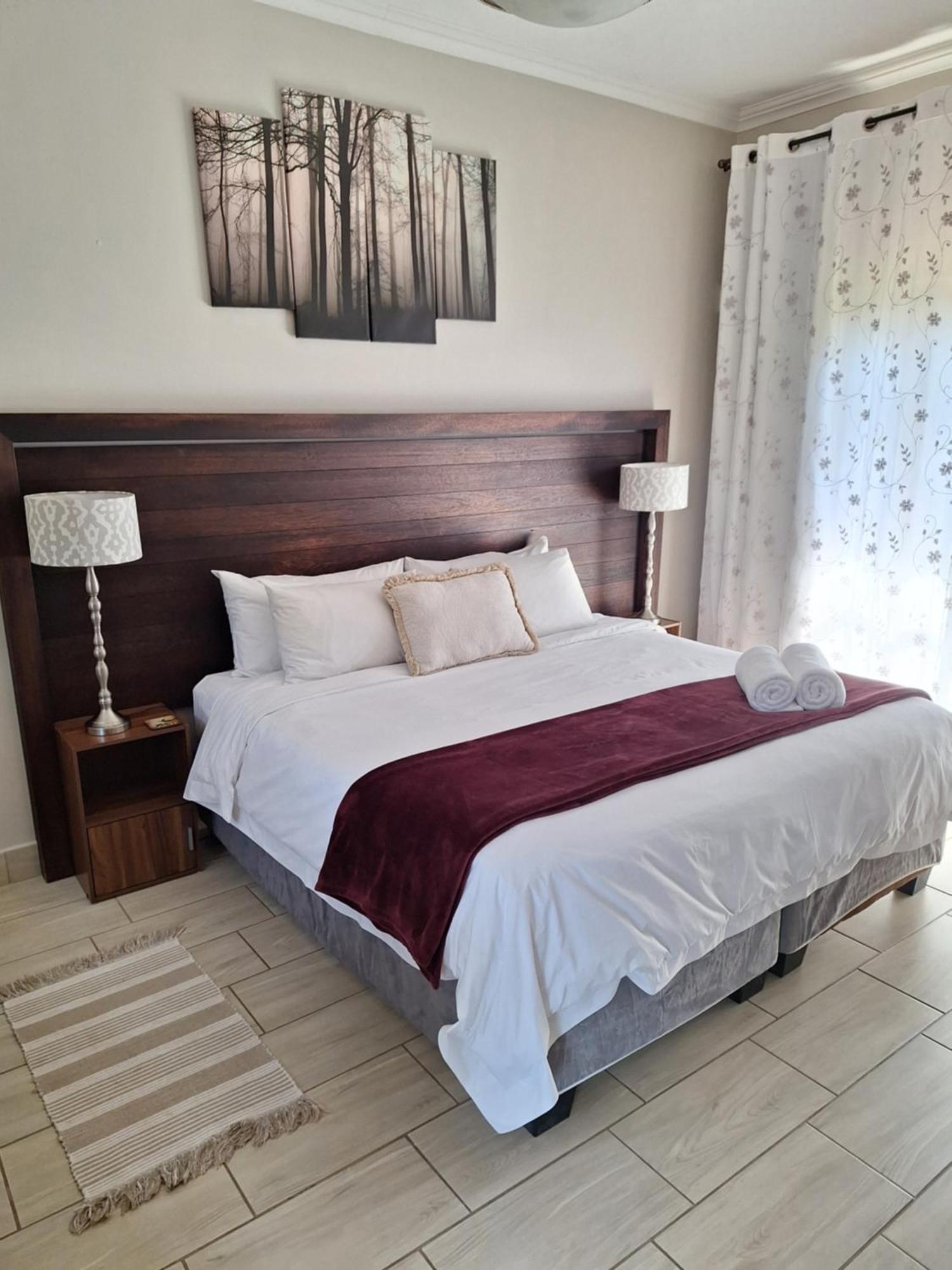 Three Olives Guesthouse سنتوريون المظهر الخارجي الصورة